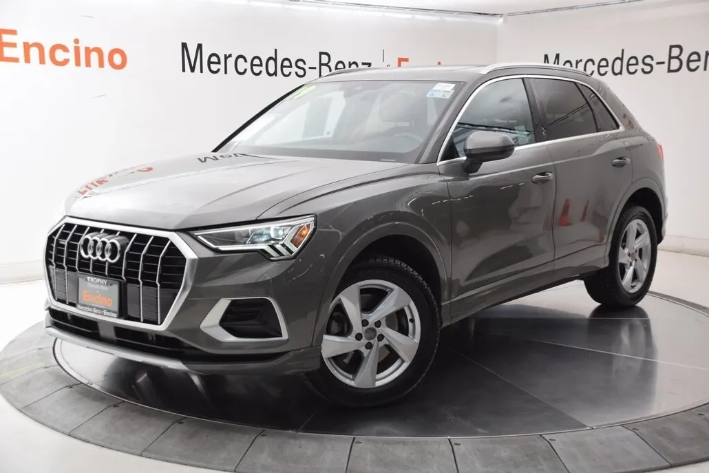 2019 Audi Q3 Premium Plus photo 1