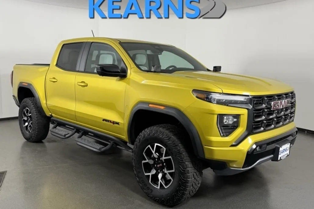 2024 Gmc Canyon AT4X photo 1