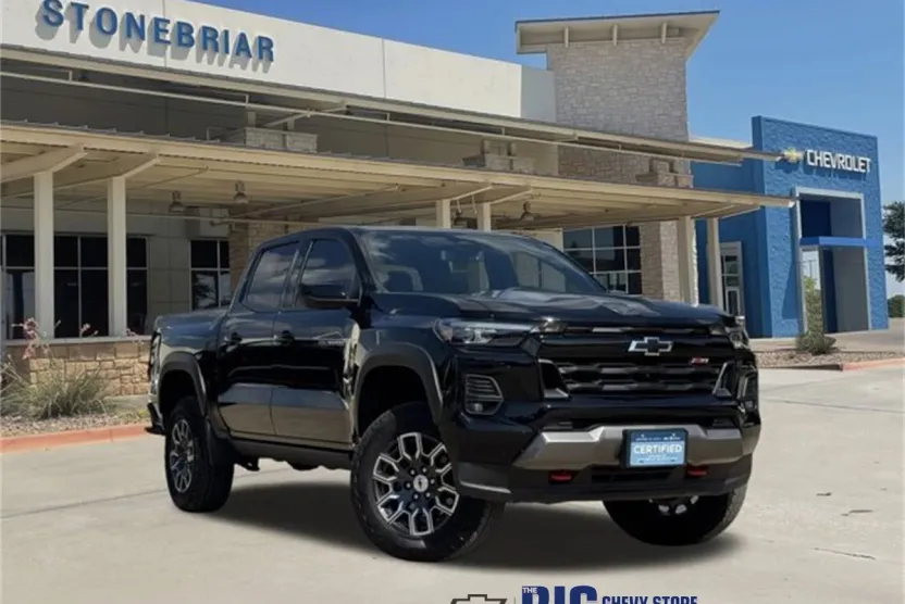 2024 Chevrolet Colorado Z71 photo 1