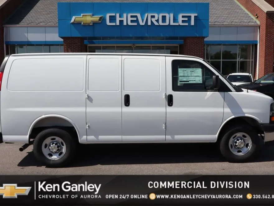 2025 Chevrolet Express 2500 Work Van photo 1