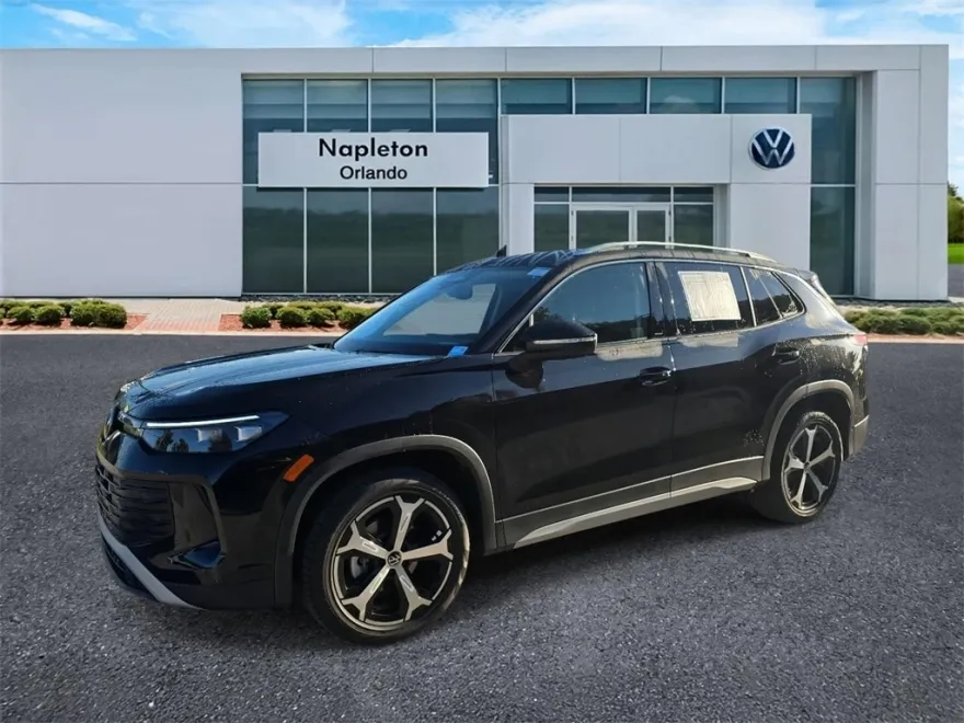 2025 Volkswagen Tiguan SE photo 1
