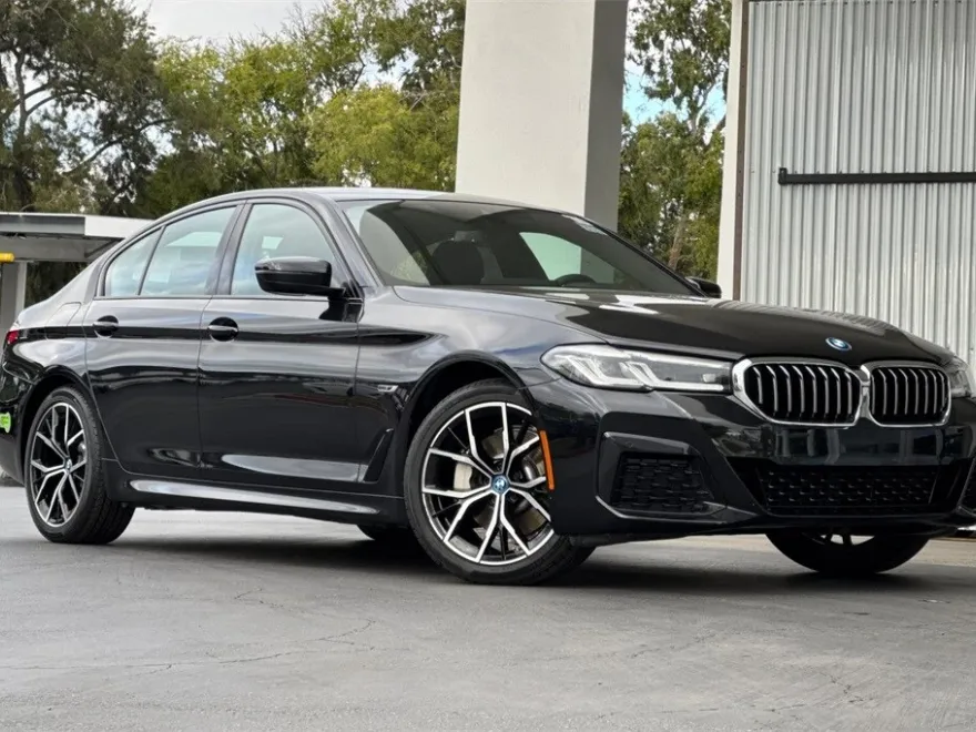 2023 Bmw 530e 5-Series photo 1