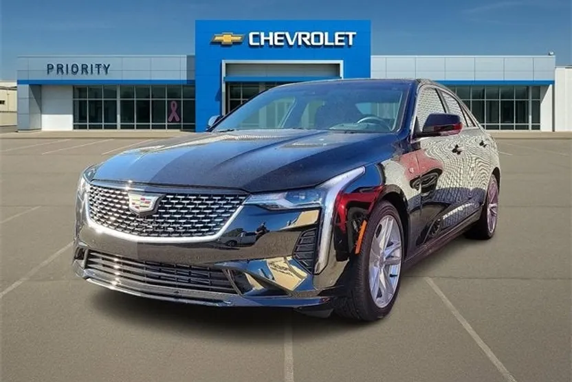 2023 Cadillac CT4 Luxury photo 1