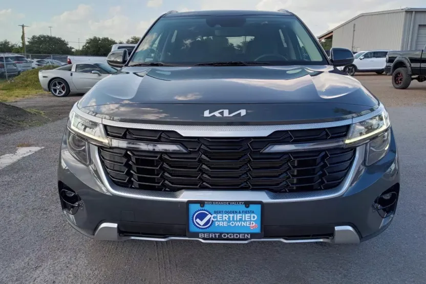 2024 Kia Seltos S photo 1