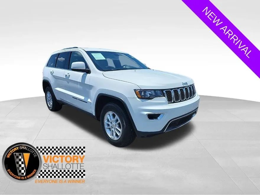 2020 Jeep Grand Cherokee Laredo photo 1