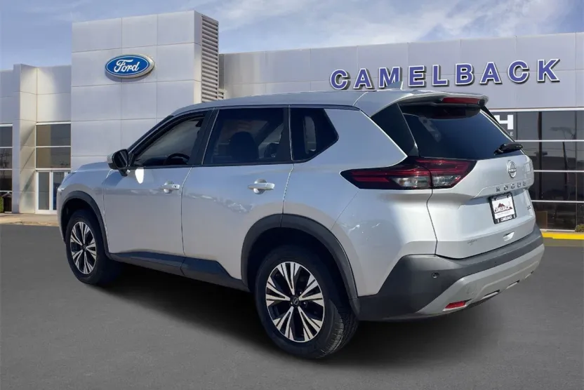 2023 Nissan Rogue SV photo 1