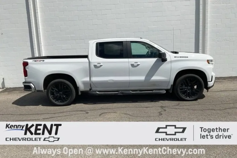 2022 Chevrolet Silverado 1500 RST photo 1