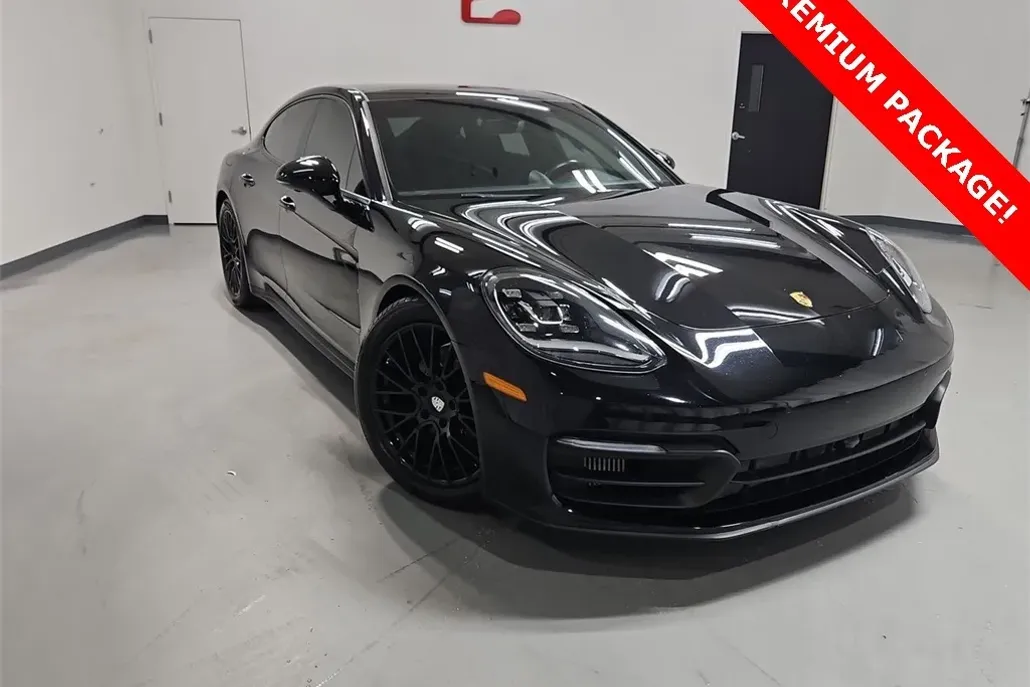 2021 Porsche Panamera 4 photo 1