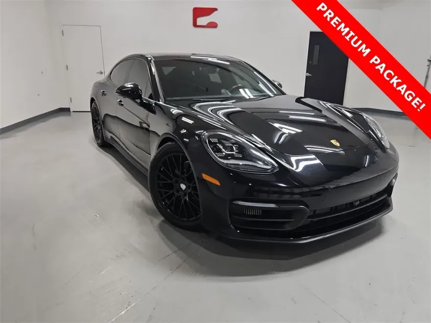 2021 Porsche Panamera 4 photo 1