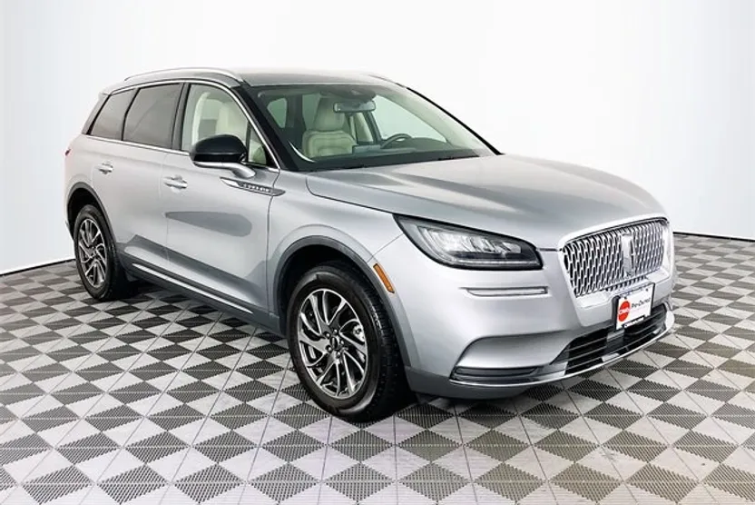 2022 Lincoln Corsair Standard photo 1