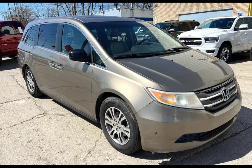 2012 Honda Odyssey EX-L photo 1