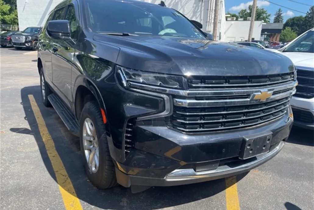 2023 Chevrolet Tahoe LT photo 1