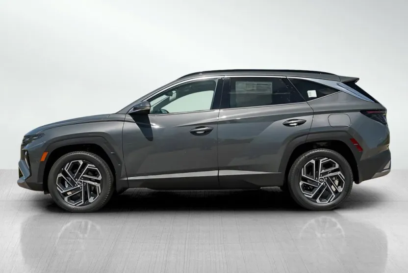 2025 Hyundai Tucson Limited photo 1