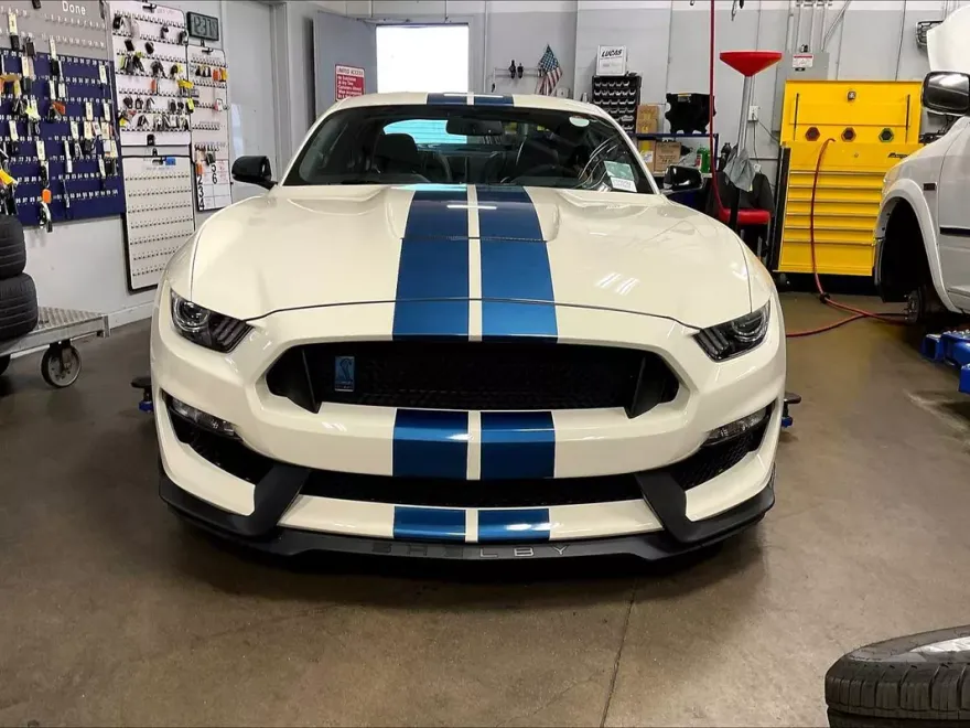 2020 Ford Mustang Shelby GT350 photo 1