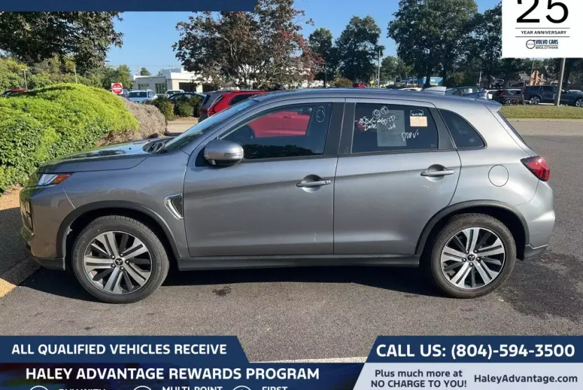 2024 Mitsubishi Outlander Sport SE photo 1