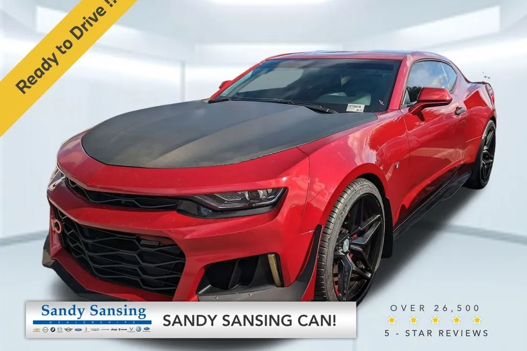 2019 Chevrolet Camaro 1LT photo 1