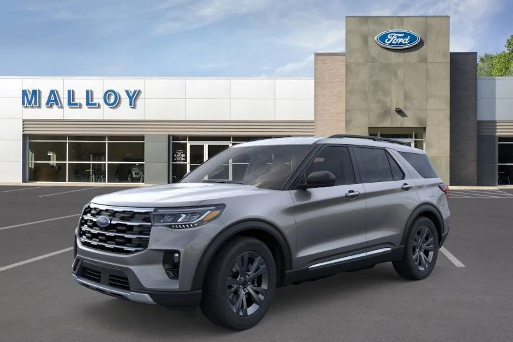 2025 Ford Explorer photo 1