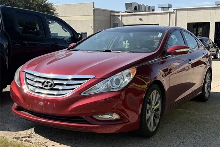 2013 Hyundai Sonata Limited photo 1