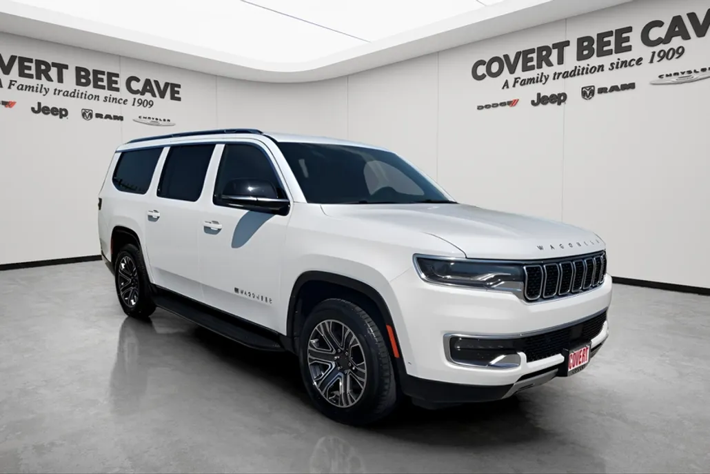 2024 Jeep Wagoneer L Series II photo 1