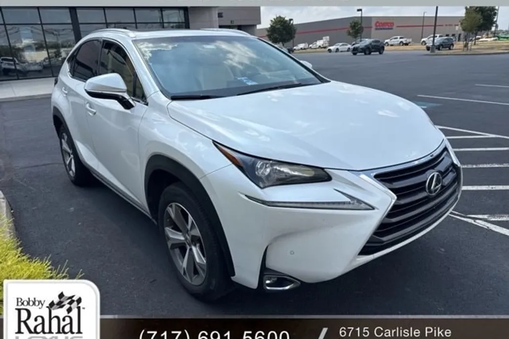 2017 Lexus NX 200t Luxury photo 1