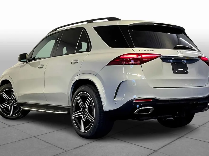 2026 Mercedes Benz GLE 450 4MATIC photo 1