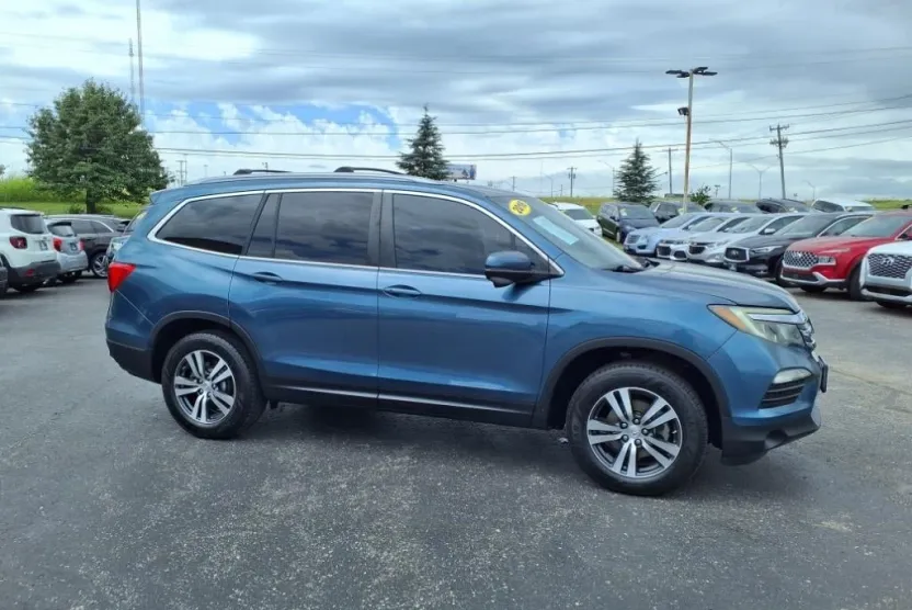 2016 Honda Pilot EX-L photo 1