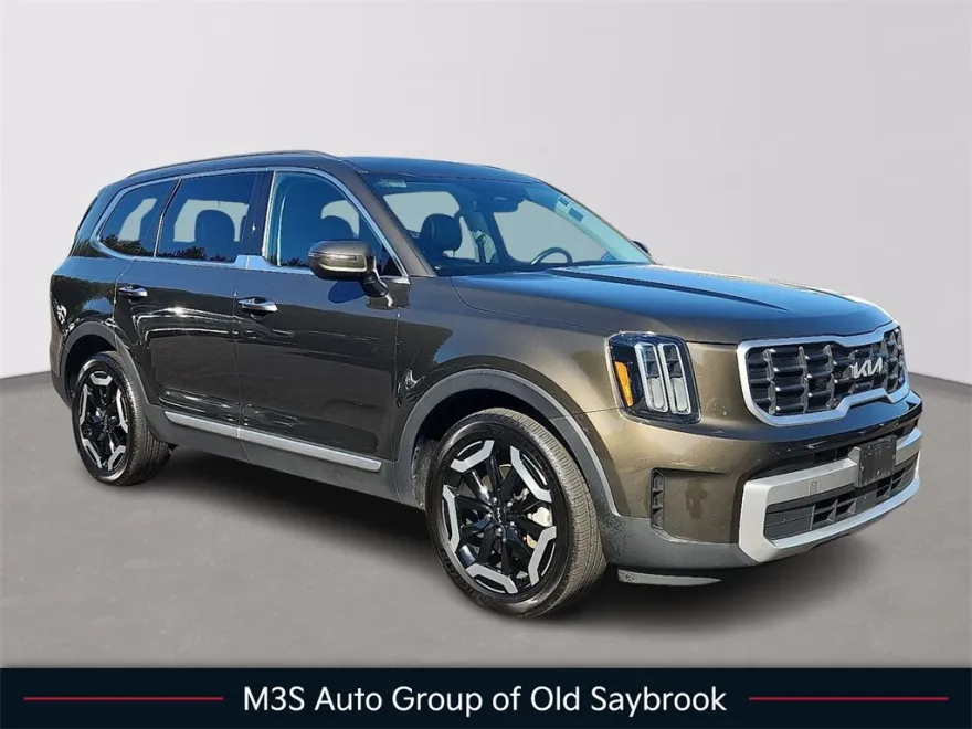 2023 Kia Telluride S photo 1