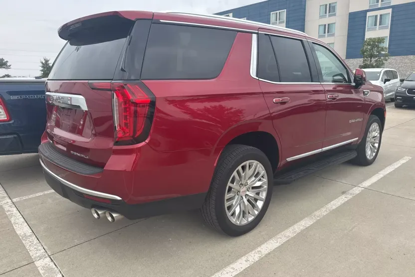 2023 Gmc Yukon Denali photo 1