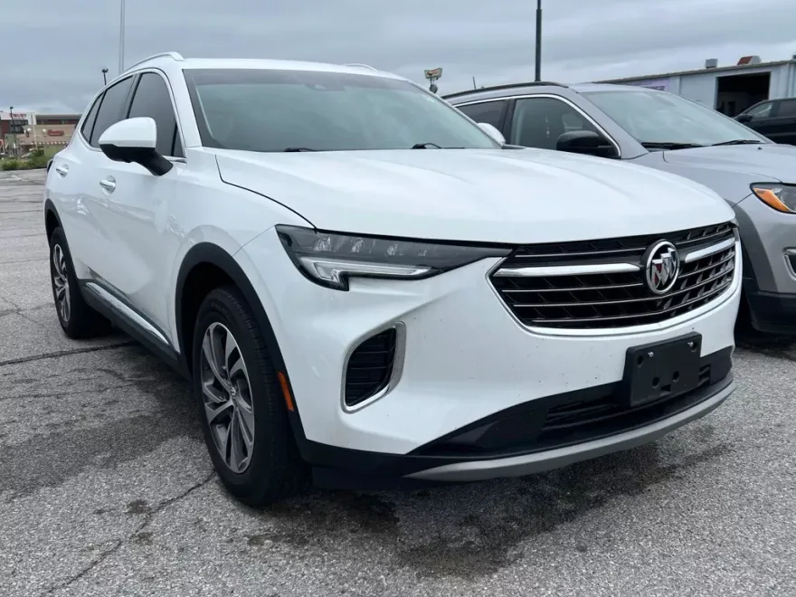 2022 Buick Envision Essence photo 1