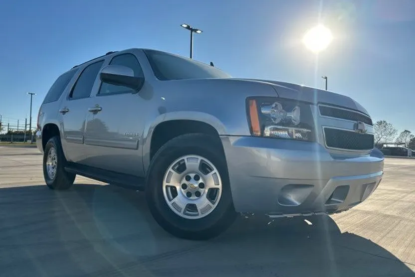 2013 Chevrolet Tahoe LS photo 1