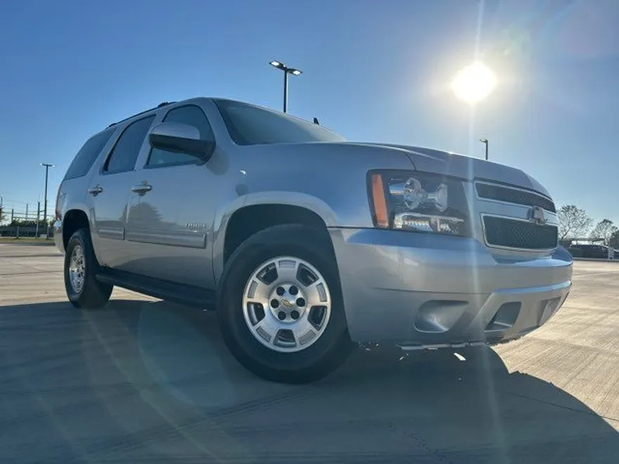2013 Chevrolet Tahoe LS photo 1