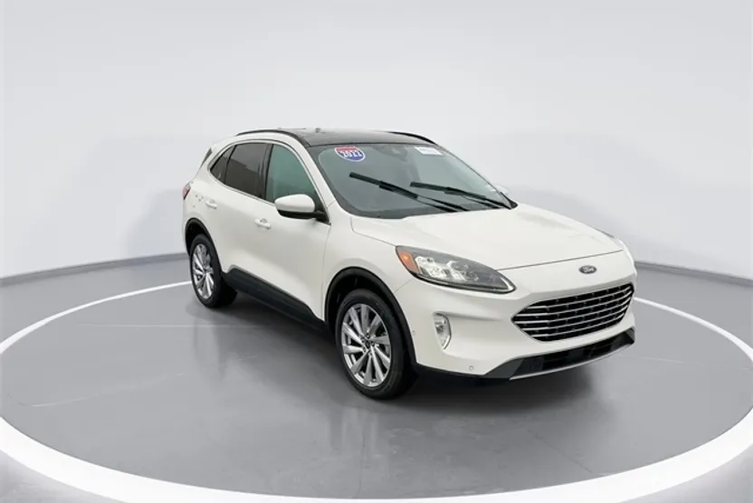 2022 Ford Escape Titanium photo 1