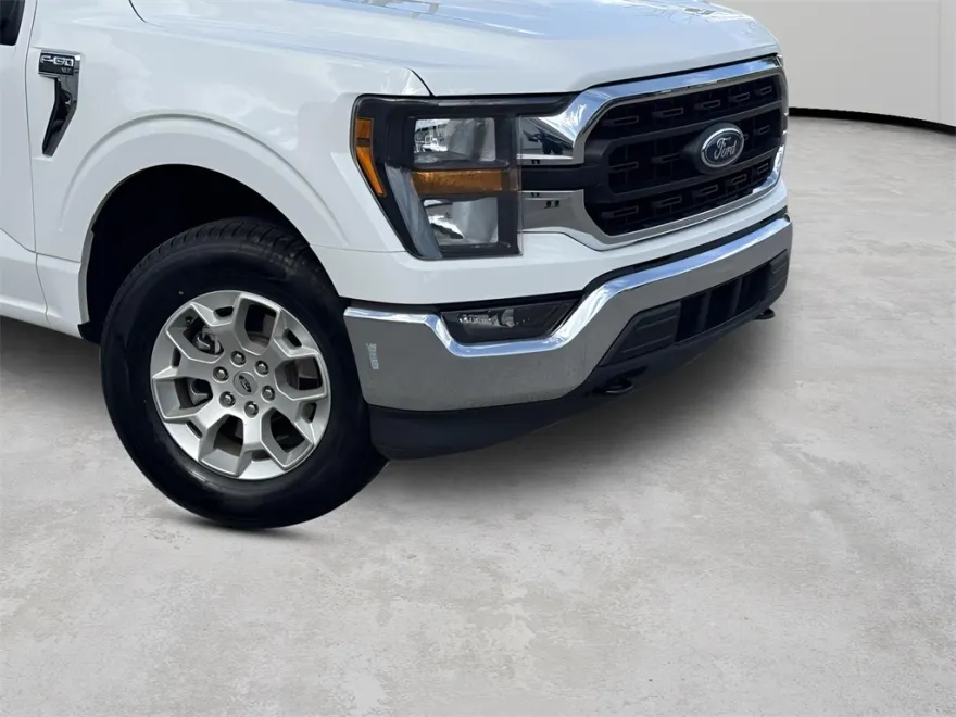 2023 Ford F-150 XLT photo 1