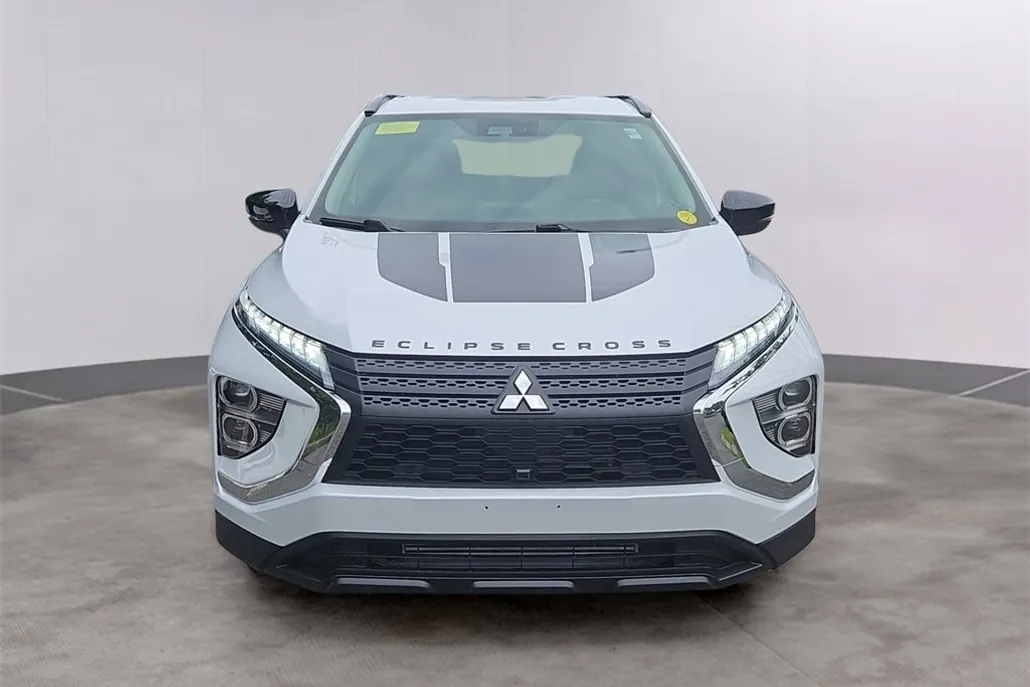 2024 Mitsubishi Eclipse Cross LE Ralliart photo 1