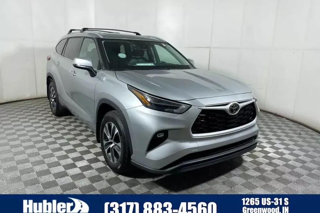 2022 Toyota Highlander XLE photo 1
