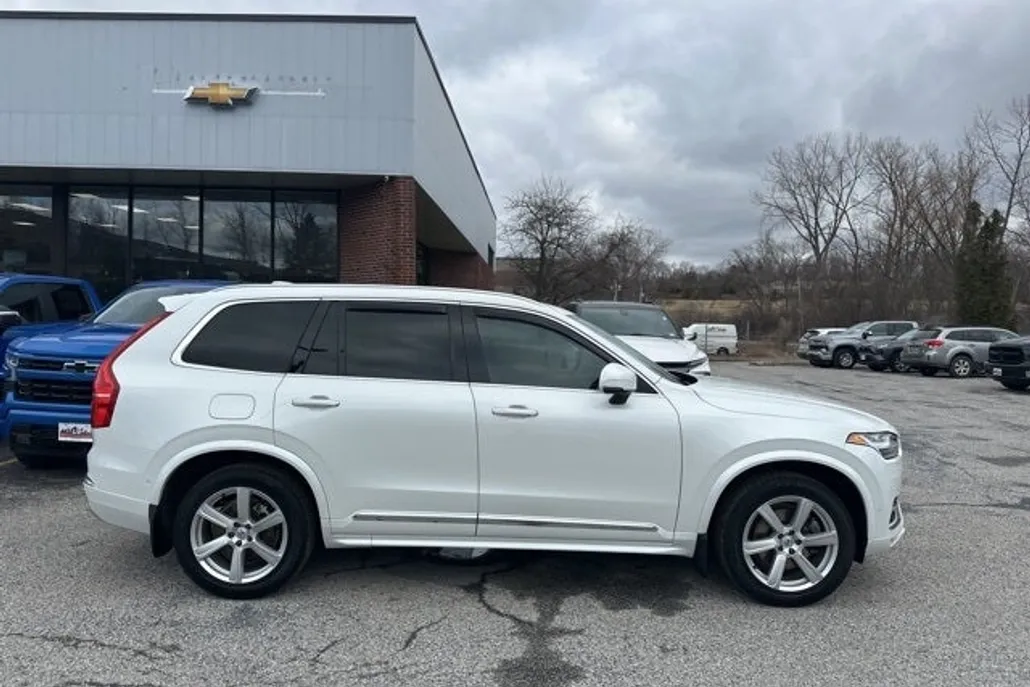2022 Volvo XC90 T6 Inscription photo 1