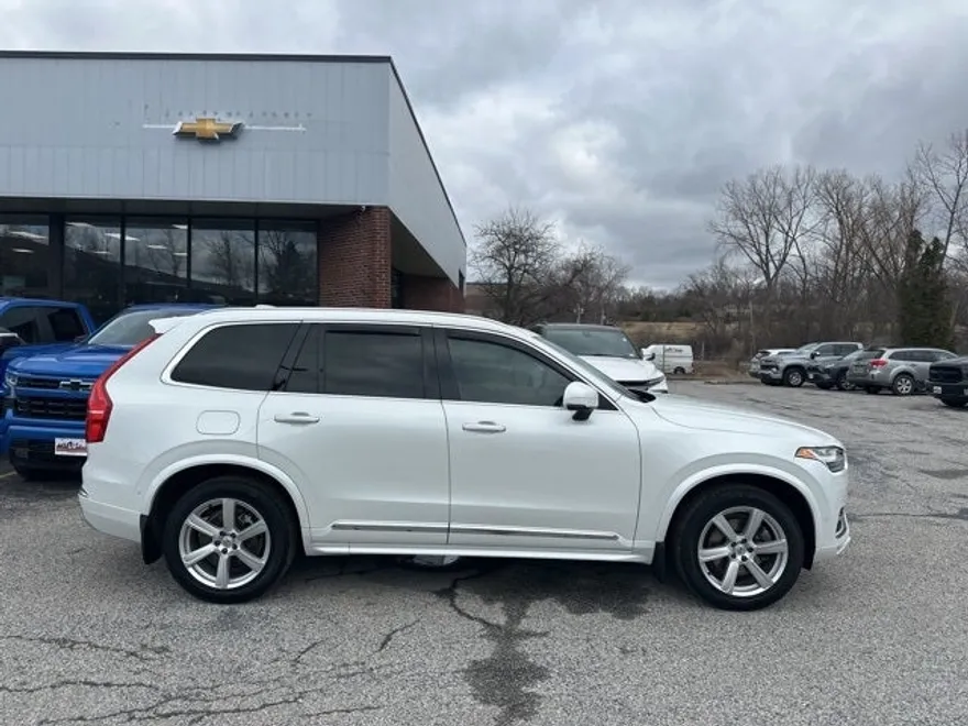 2022 Volvo XC90 T6 Inscription photo 1