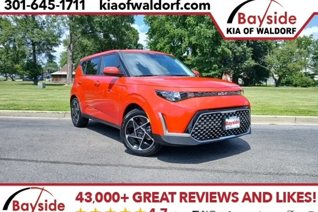 2025 Kia Soul EX photo 1