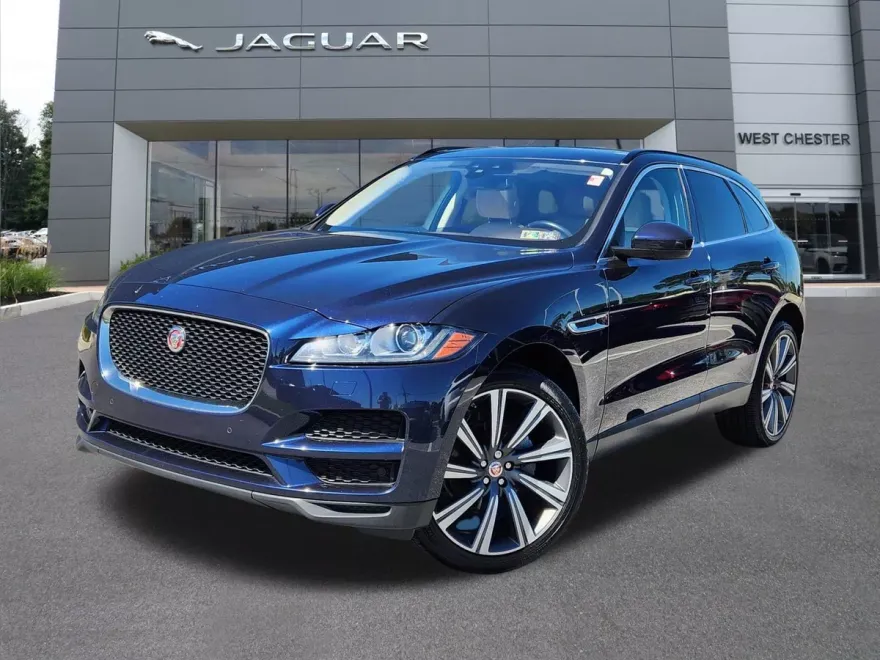 2018 Jaguar F-PACE Prestige photo 1