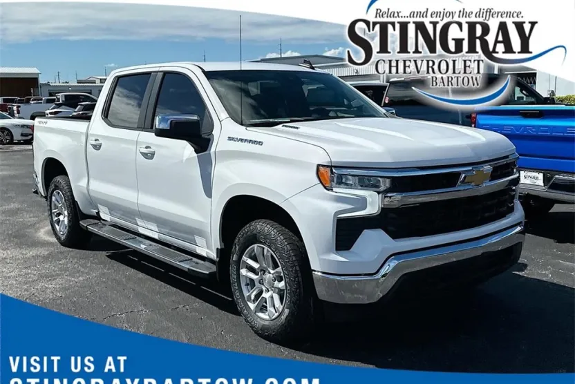 2025 Chevrolet Silverado 1500 LT photo 1