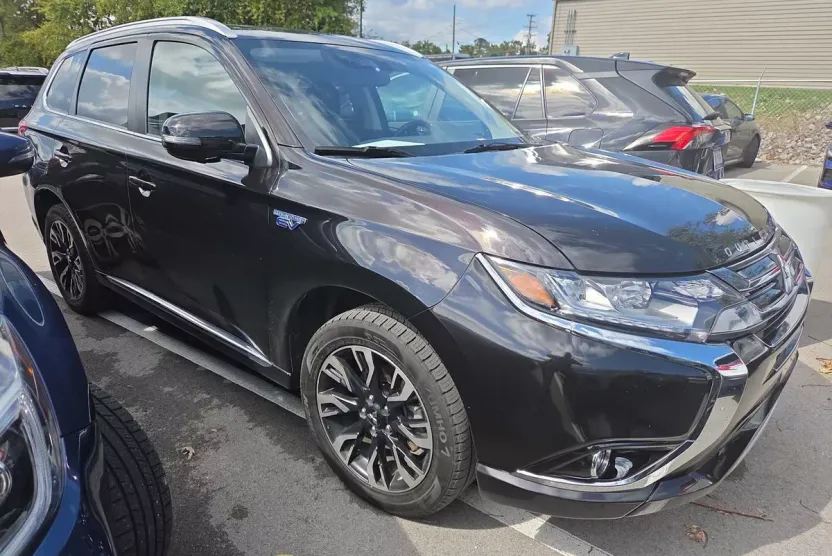 2018 Mitsubishi Outlander PHEV GT photo 1