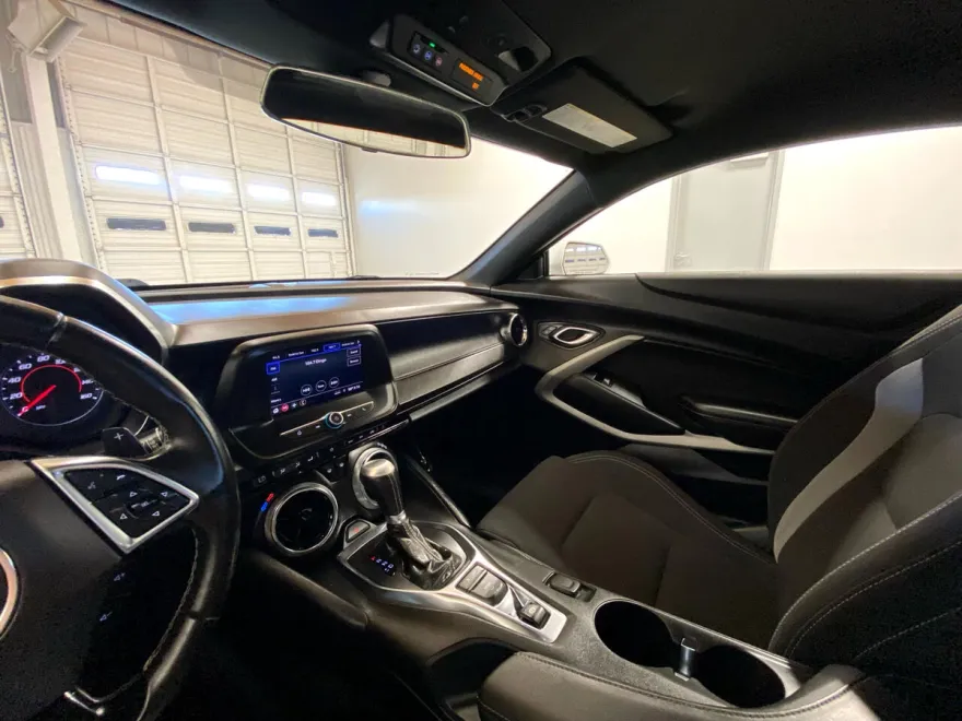 2020 Chevrolet Camaro 1LS 1LT photo 19