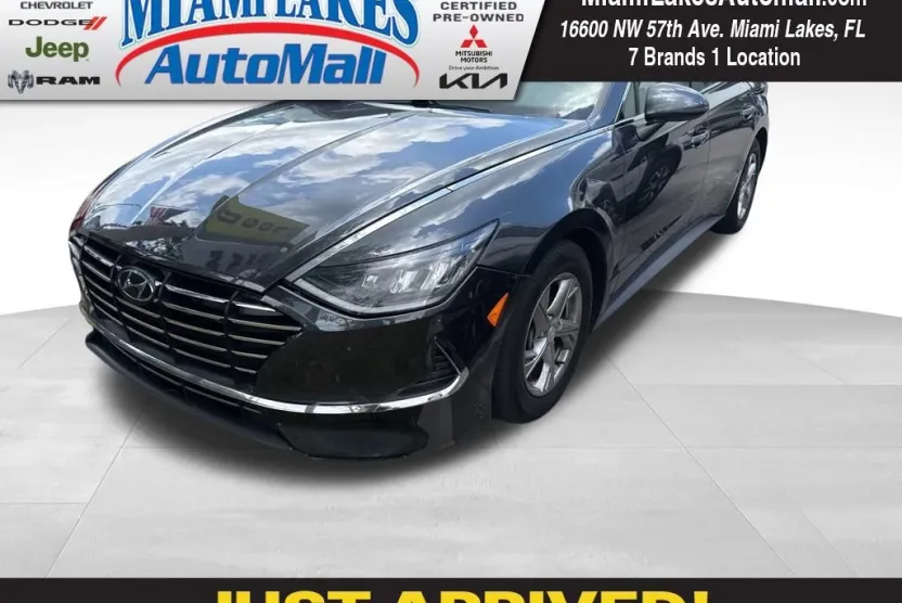 2021 Hyundai Sonata SE photo 1