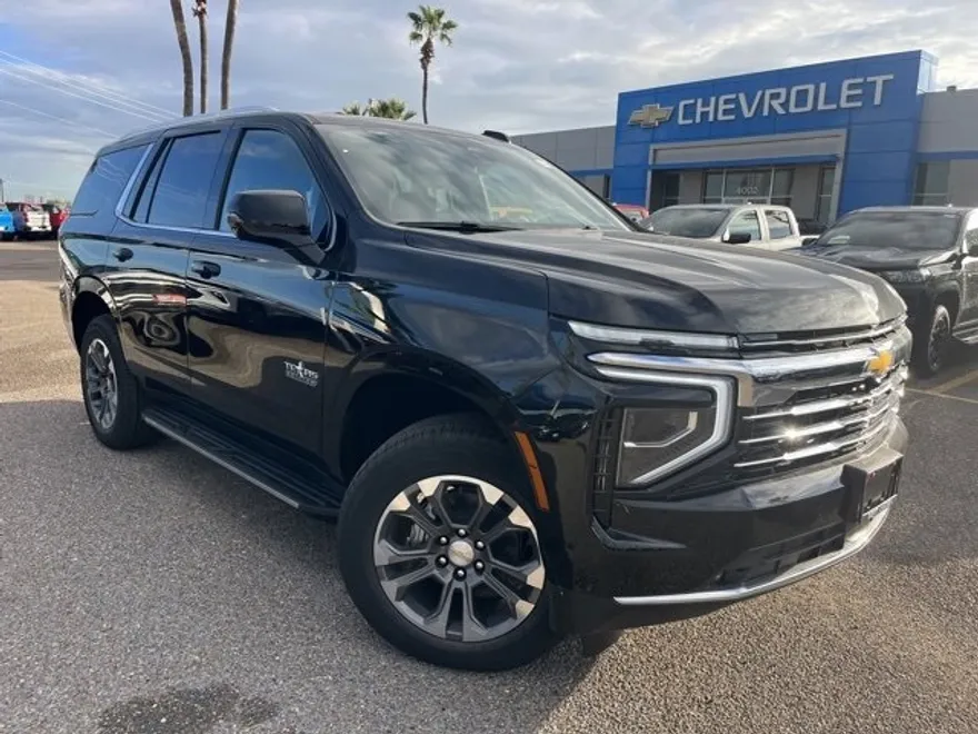 2025 Chevrolet Tahoe LT photo 1