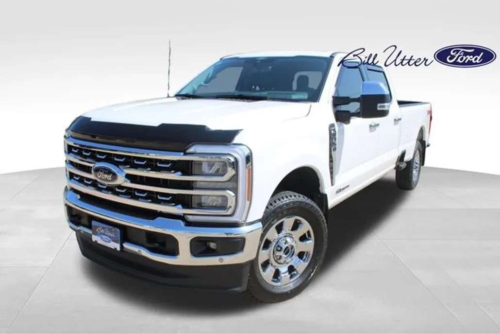 2024 Ford Expedition MAX Platinum photo 1