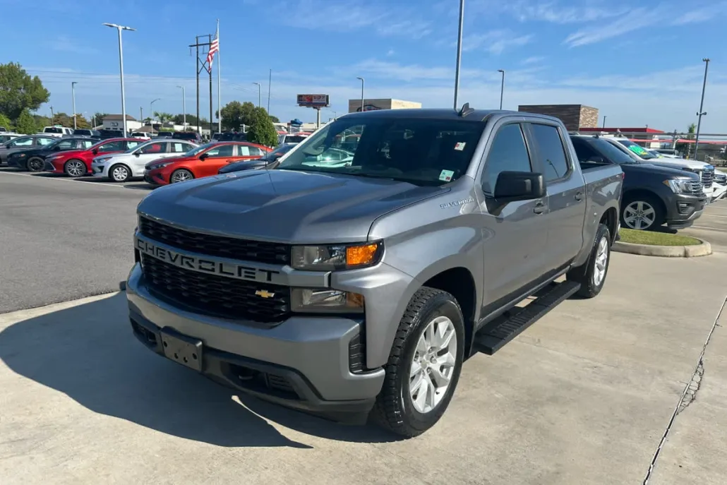 2020 Chevrolet Silverado 1500 Custom photo 1