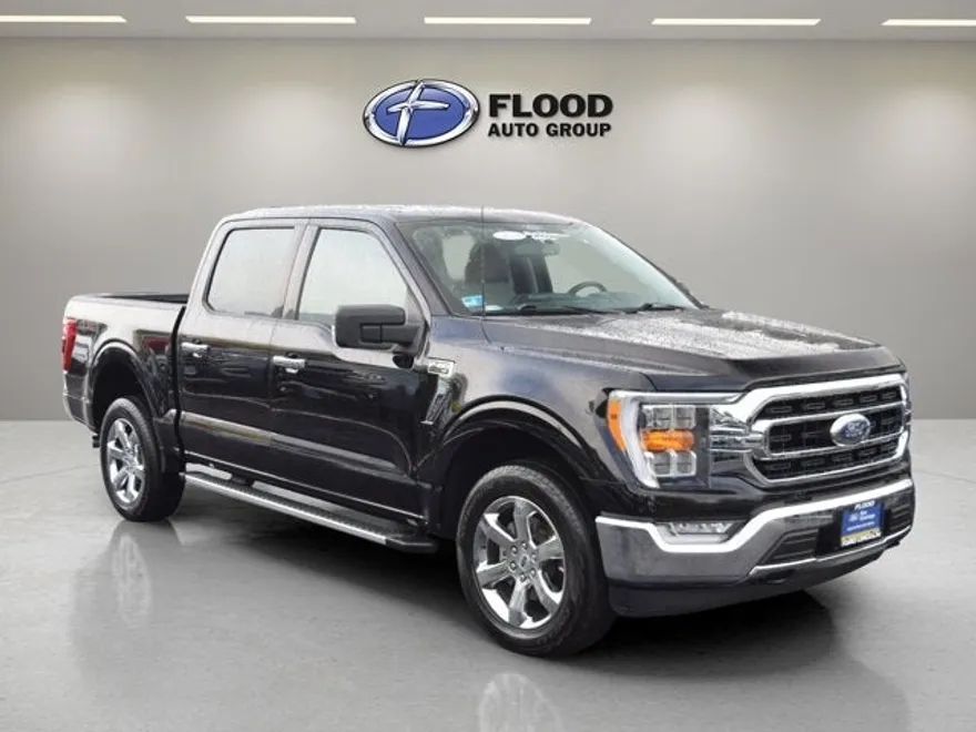 2022 Ford F-150 XLT photo 1