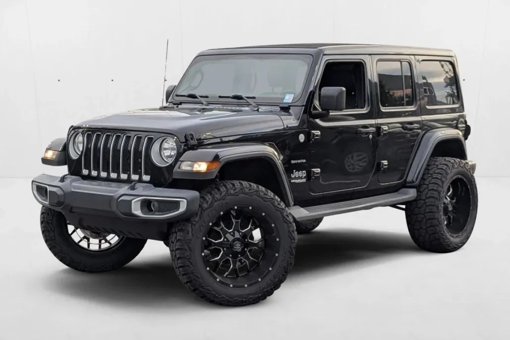 2020 Jeep Wrangler Sahara Sport photo 1
