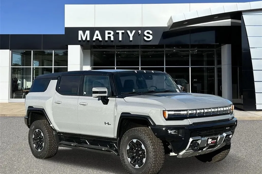 2024 Gmc Hummer EV SUV photo 1