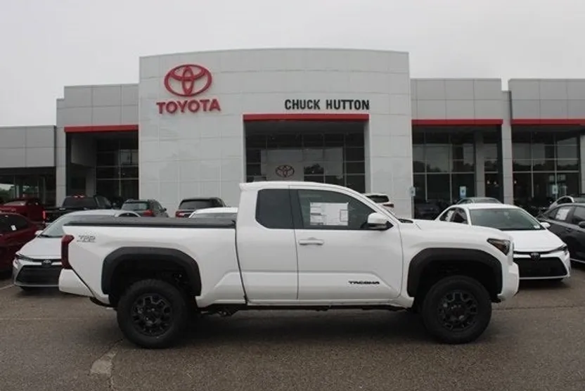 2025 Toyota Tacoma TRD PreRunner photo 1